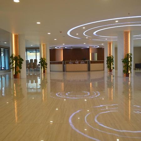 Airport Avenue Hotel Gyogon Экстерьер фото
