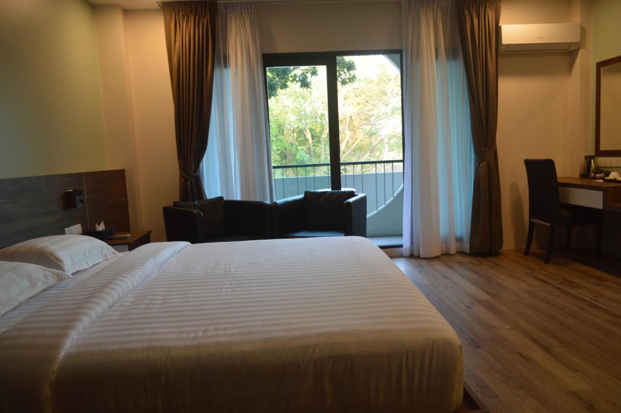 Airport Avenue Hotel Gyogon Экстерьер фото